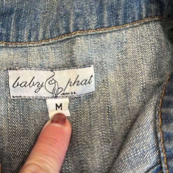 🎉hostpick😁Baby phat denim, md blue logo stitch above front pocket & on back M - Picture 11 of 14